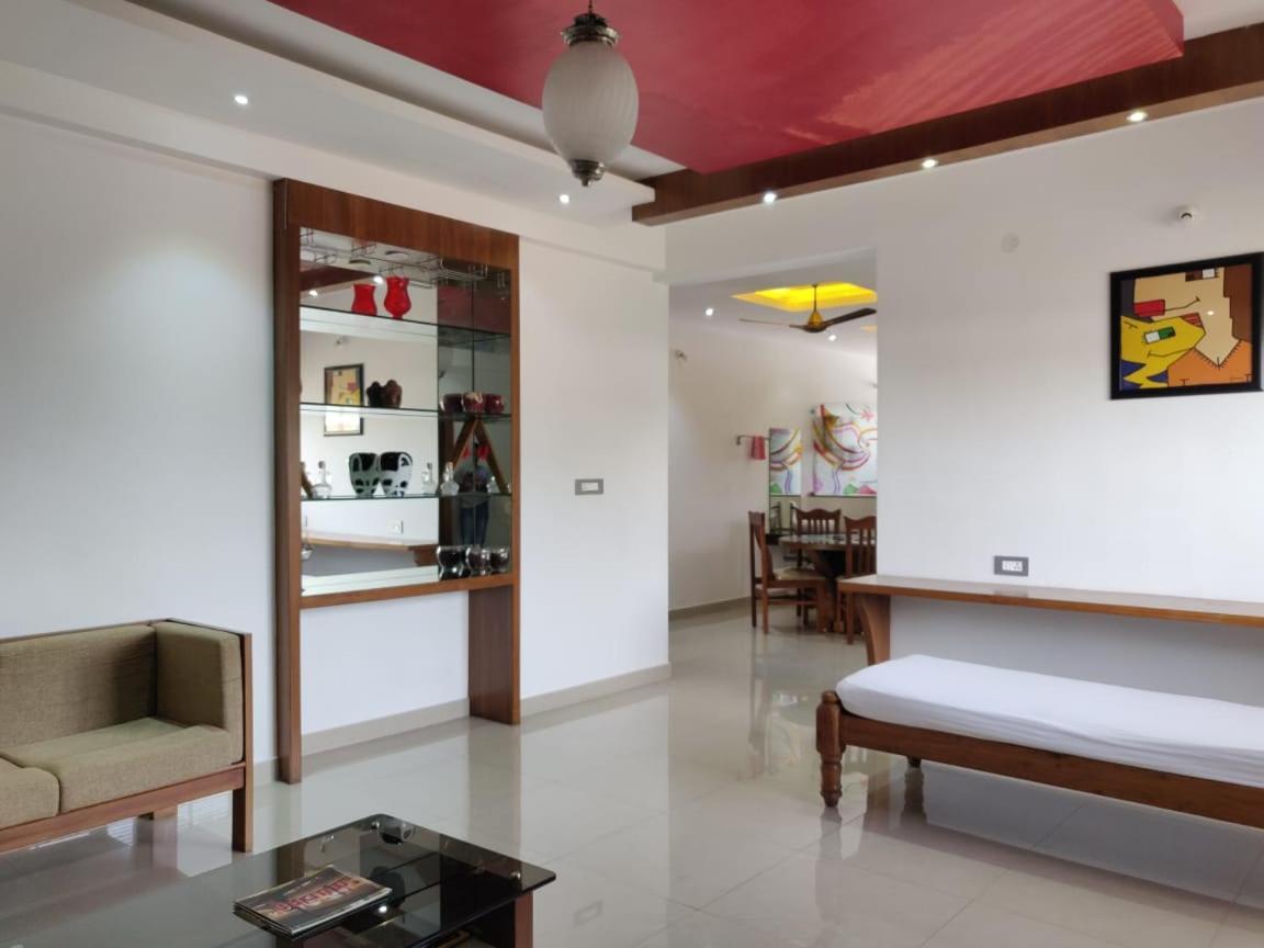 Hotel Mudra Midtown Suites & Rooms Kalasa Экстерьер фото