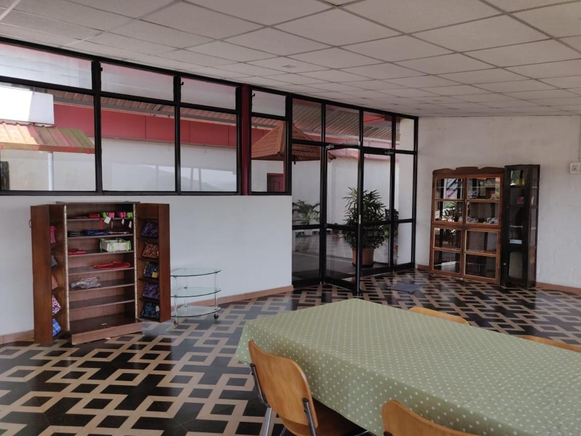 Hotel Mudra Midtown Suites & Rooms Kalasa Экстерьер фото
