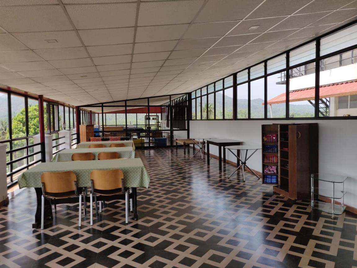 Hotel Mudra Midtown Suites & Rooms Kalasa Экстерьер фото