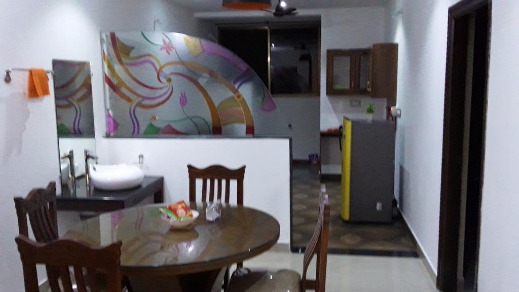 Hotel Mudra Midtown Suites & Rooms Kalasa Экстерьер фото