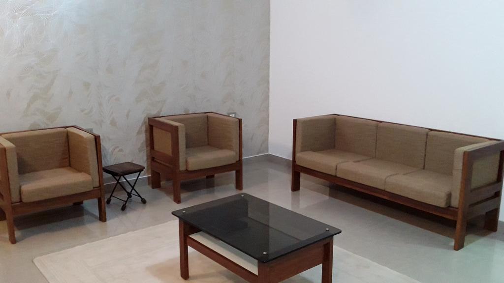 Hotel Mudra Midtown Suites & Rooms Kalasa Экстерьер фото