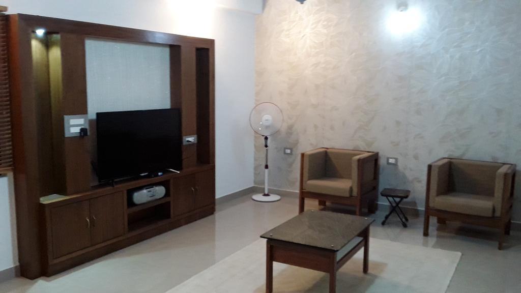 Hotel Mudra Midtown Suites & Rooms Kalasa Экстерьер фото